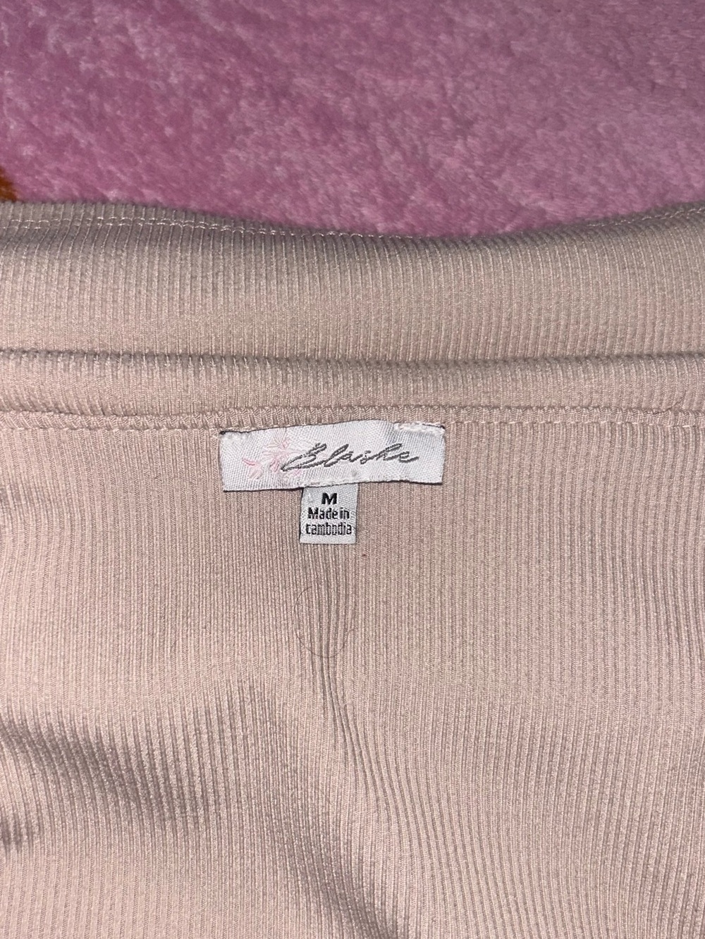 Beige Off-Shoulder Twist Ribbed Crop Top - Picture 3 of 3